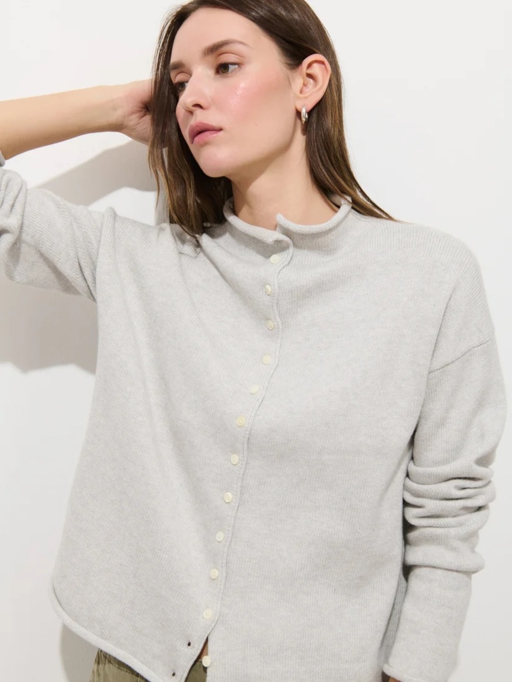 Alex Mill Taylor Cardigan in Cotton Cashmere - Picture 2 of 11